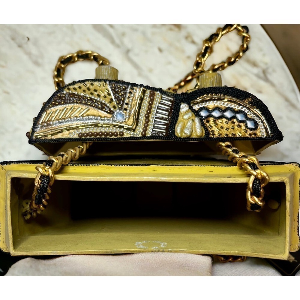 New With Tags Vintage 1990's Mary Frances Top Lift Elephant Box Bag - Picture 9 of 11